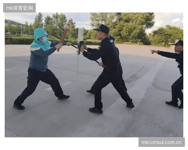 每年数百次的消防与反恐演练，究竟是在提升实战能力还是在完成合规任务？